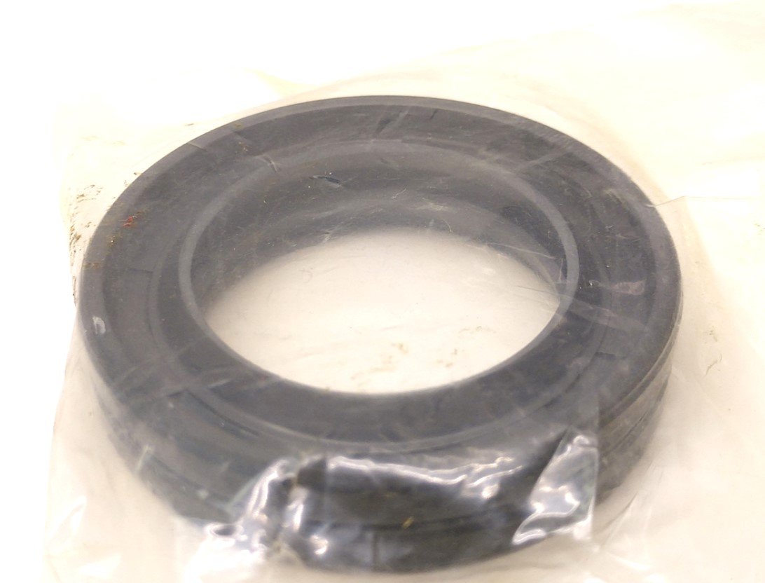 New MAZAK J01AG1686E0 AG1686E Oil Seal, ID: 29mm, OD: 46mm, Thickness: 10mm