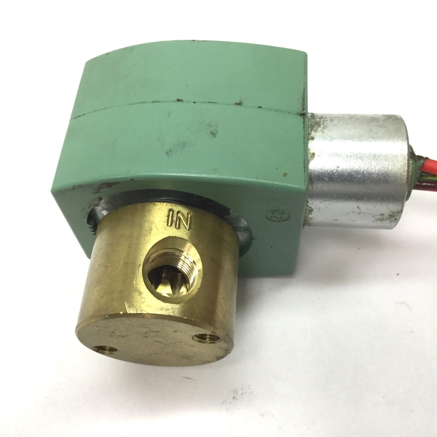 Used Asco 8262G002 Electric Solenoid Valve, Use with Air Inert Gas Water and Lt. Oil
