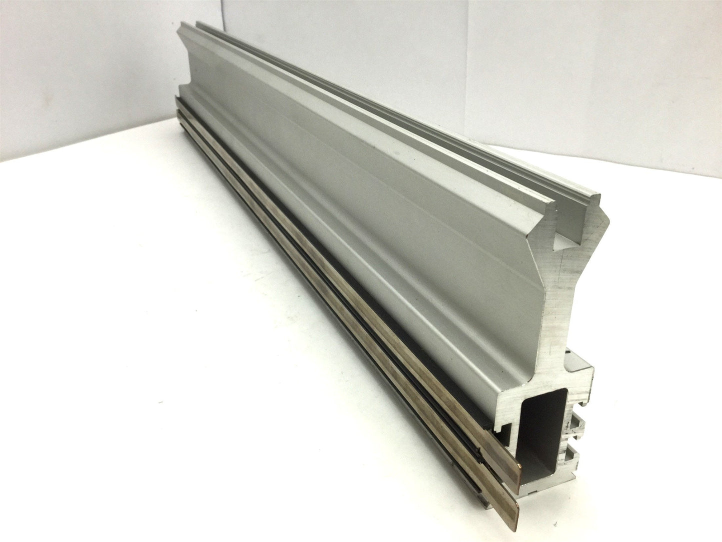 Used Montech 56926-0610 Montrac Monorail System Strait Section, 610mm Trac