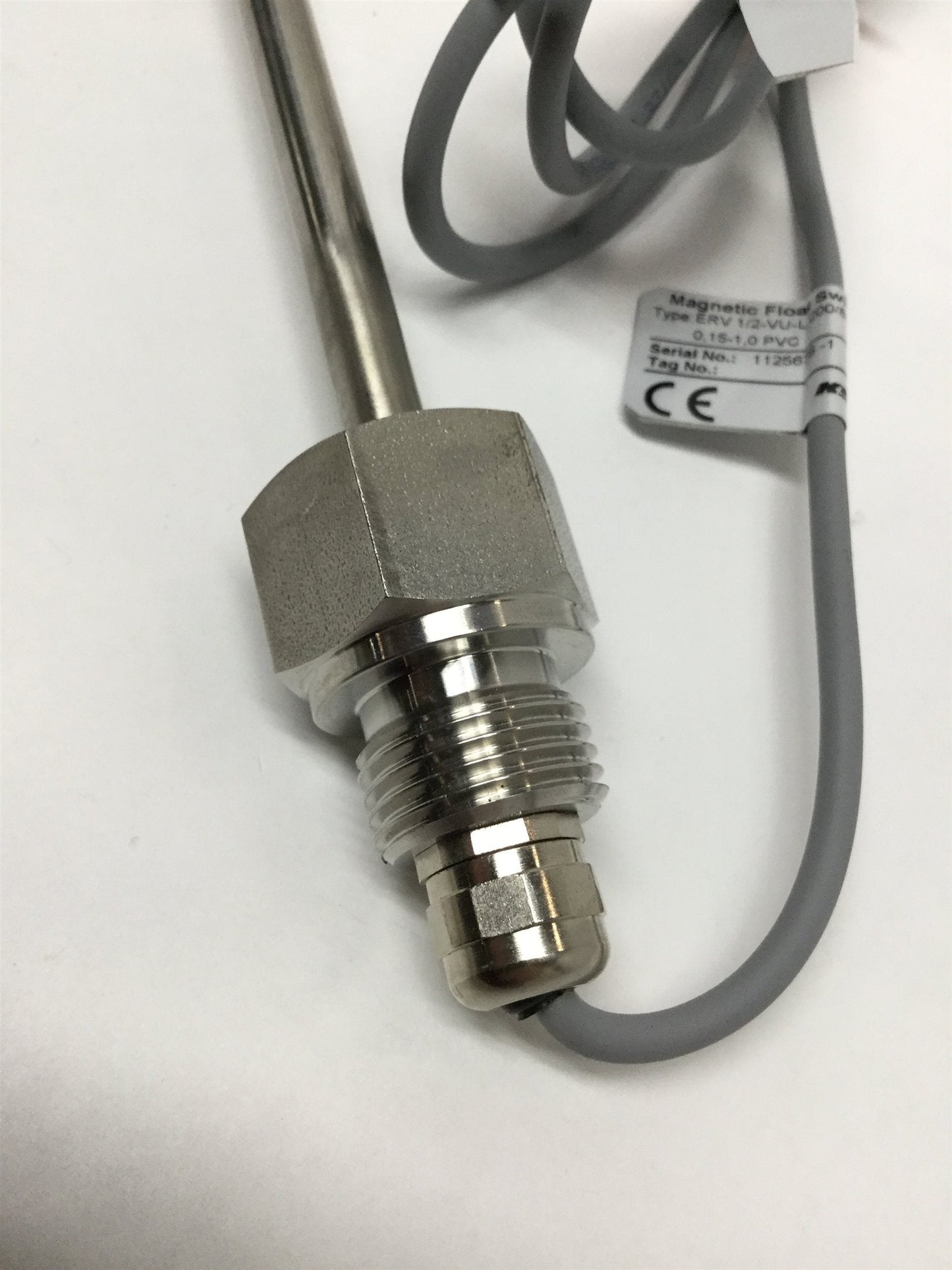 New KSR Kuebler ERV 1/2-VU-L 200/8-V29A-1 Magnetic Float Switch Liquid Level Sensor