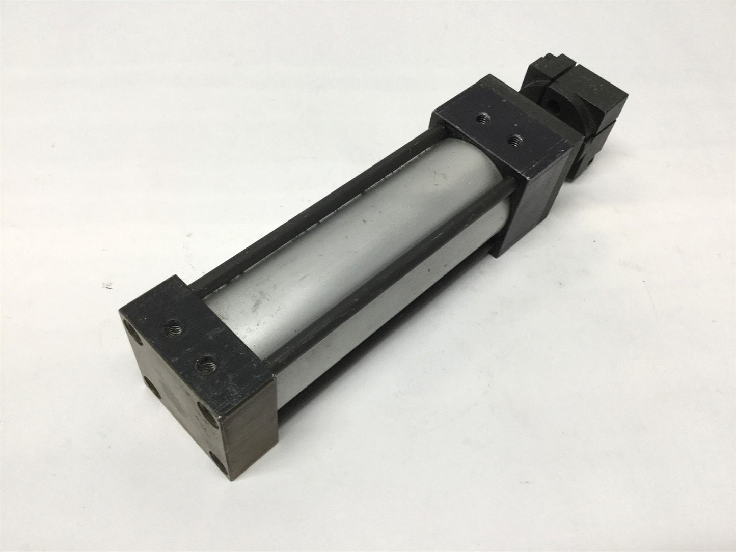 Used C&C / Norgren NB03A-E02-AAA92 Tie Rod Air Cylinder 1-1/8" Bore, 3" Stroke