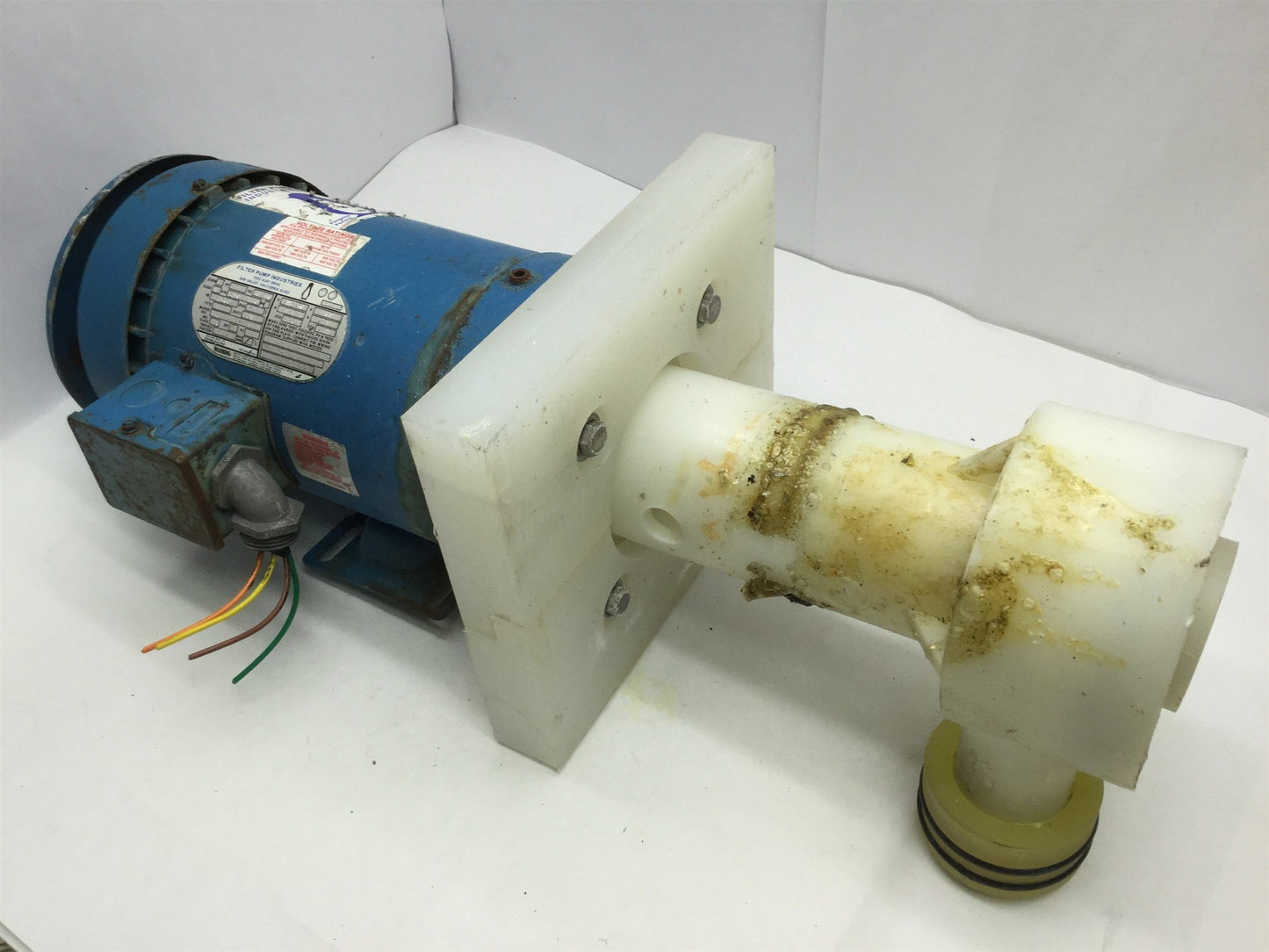 Used Penguin P-2B Vertical Pump & Motor, 112GPM, 2HP, 69' Head, 208-230/460VAC