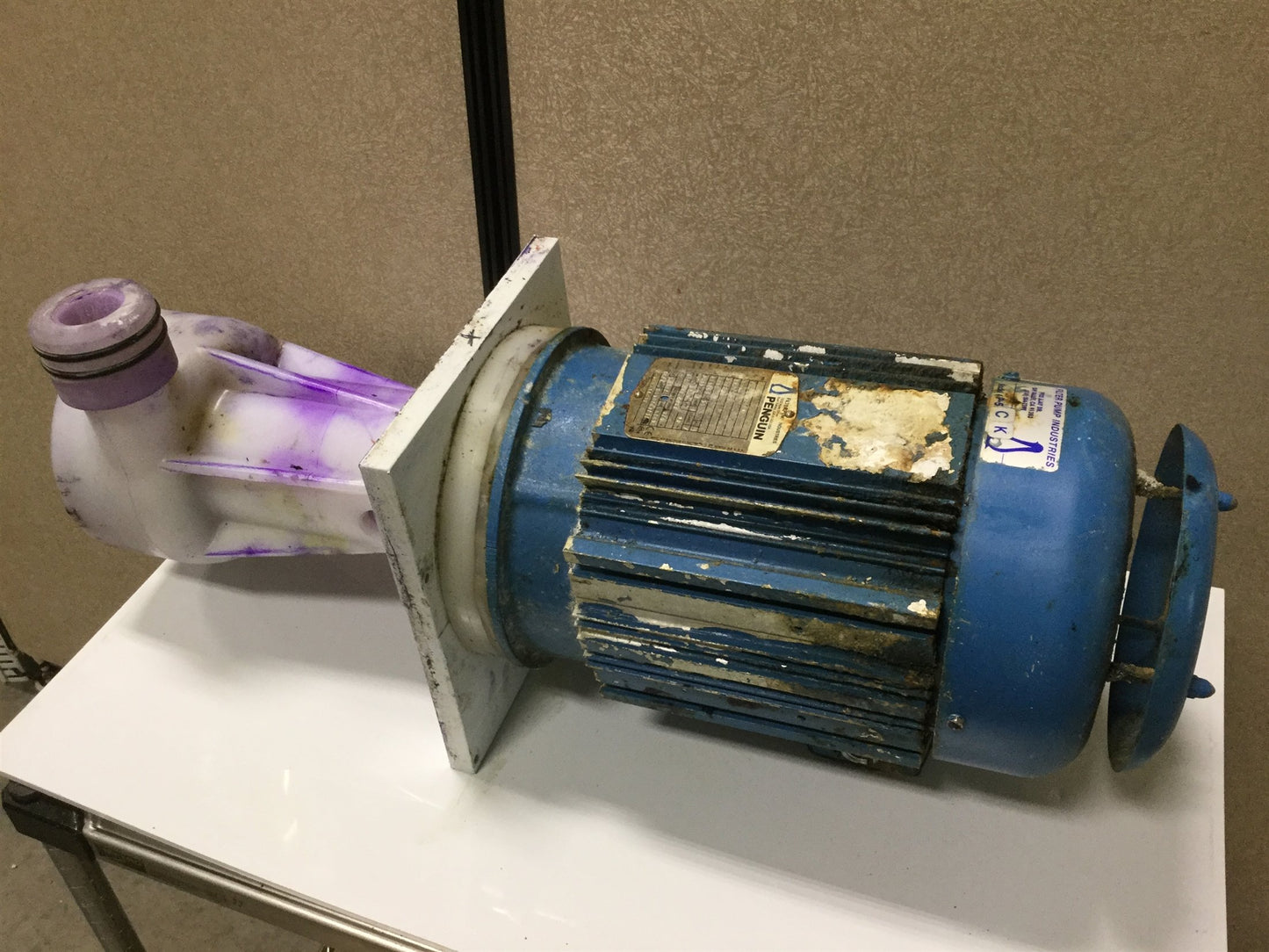 Used Penguin P-5CK Vertical Pump & Motor, 208-230/460VAC, 5HP, 122' Head, 172GPM