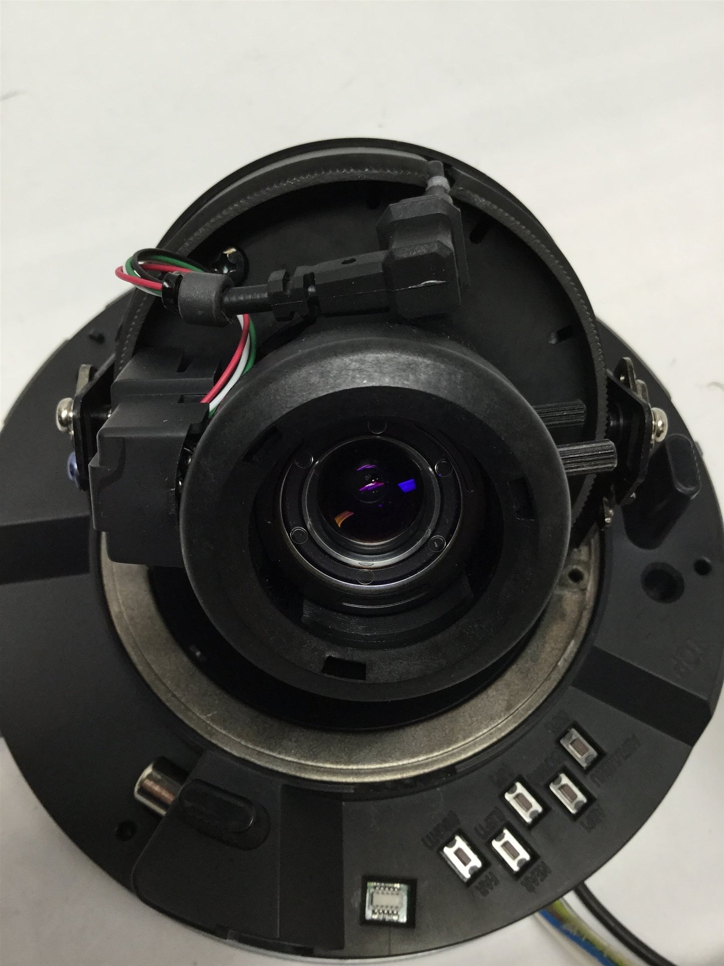 Used Pelco IS21-DWSV8F Camclosure Color CCTV Day/Night Dome Camera *Broken Clips*