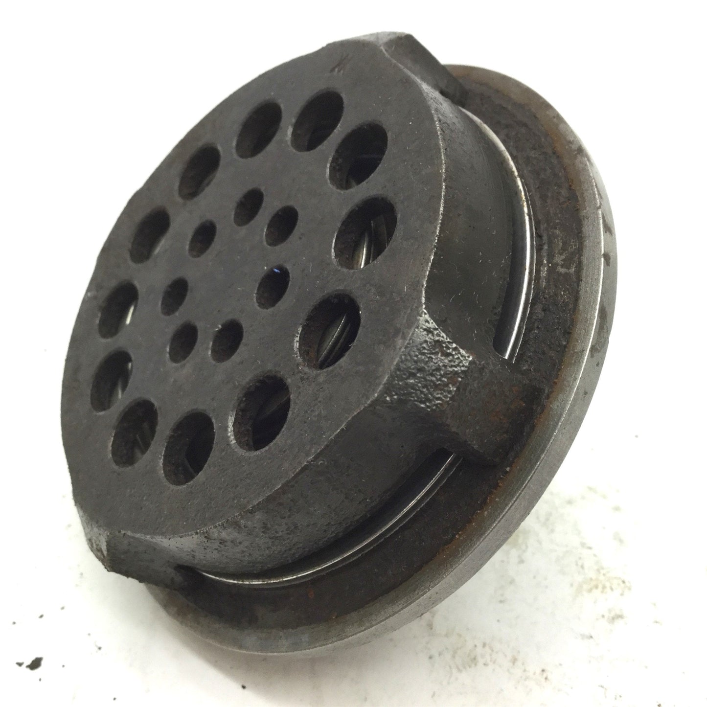 Used DoALL 1032 Inlet Valve, Outer Diameter: 2.93", Height: 1.84"