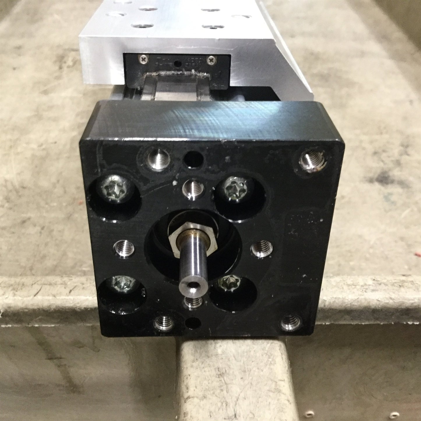 For Parts Tolomatic MXE25P Screw Drive Actuator, Stroke: 20", Shaft: 0.25", *For Parts*