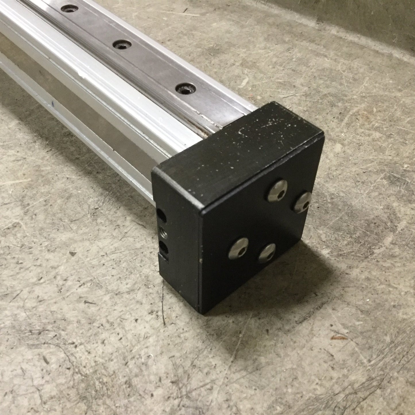 For Parts Tolomatic MXE25P Screw Drive Actuator, Stroke: 20", Shaft: 0.25", *For Parts*