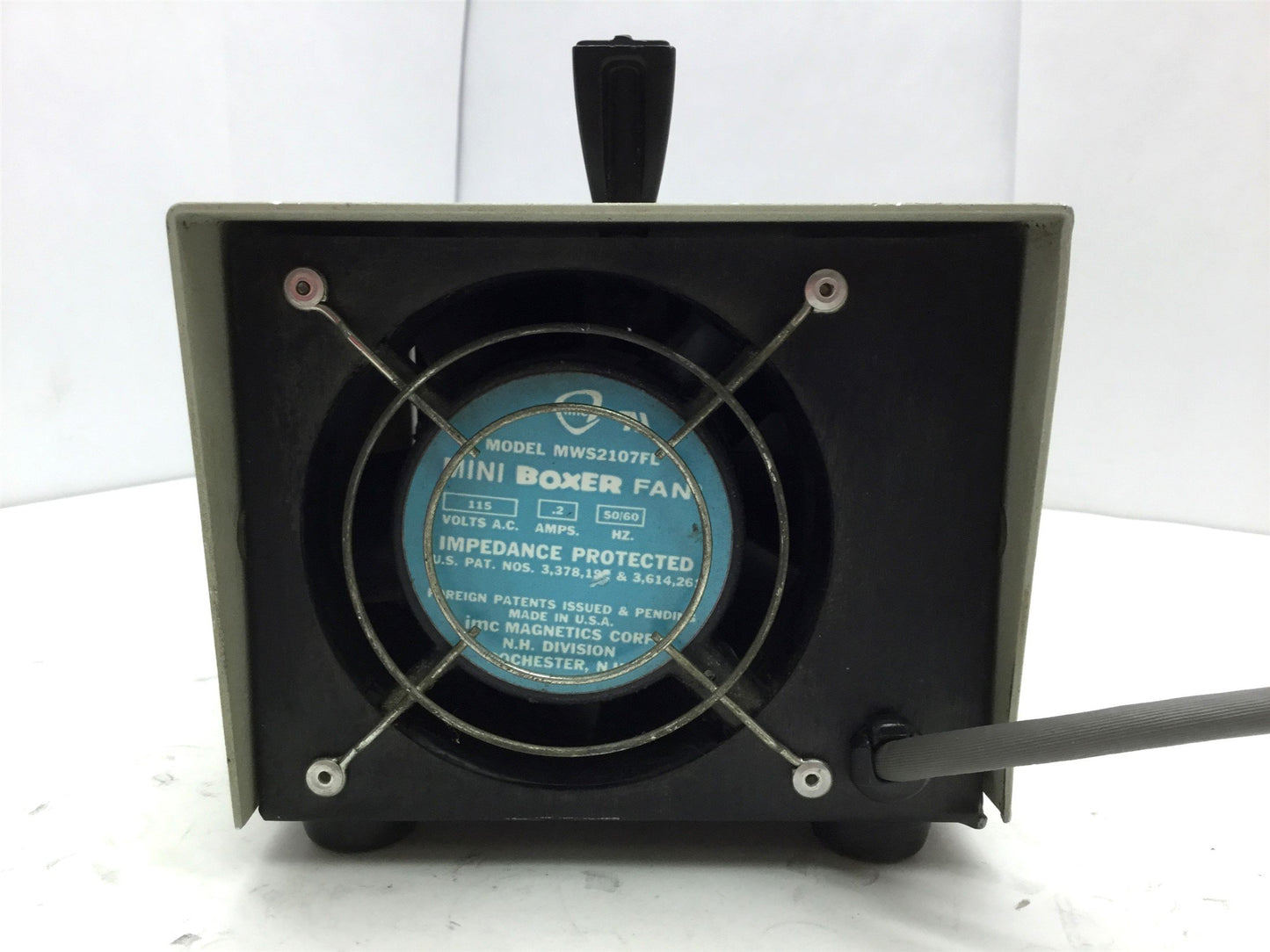 Used Dolan-Jenner 170-D Fiber-Lite High Intensity Illumination Output: 15mm, Lamp EKE