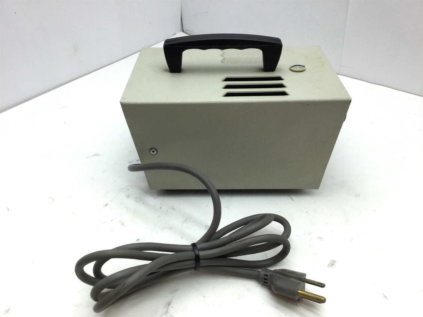 Used Dolan-Jenner 170-D Fiber-Lite High Intensity Illumination Output: 15mm, Lamp EKE