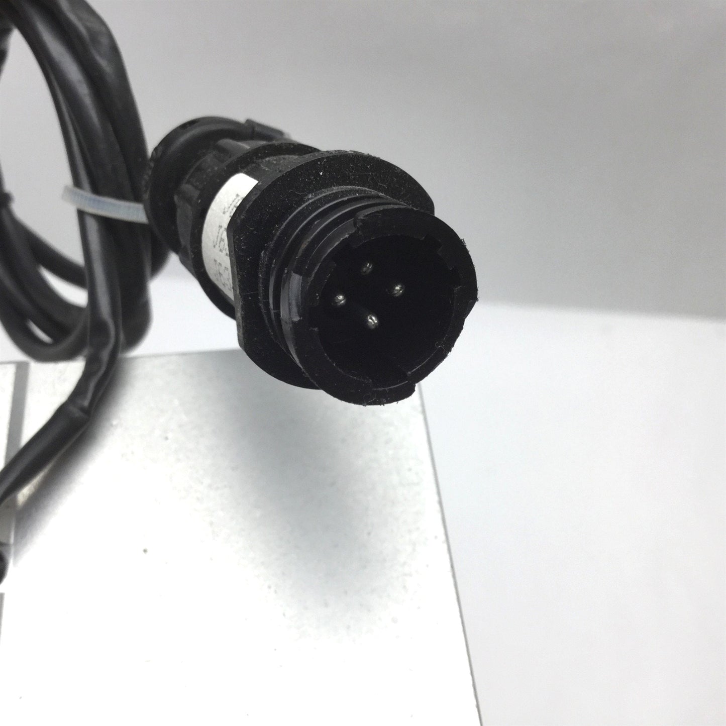 Used Aerotech ES13104 Screw Driven Linear Stage, Travel: 100mm, Stage: 150mm x 150mm