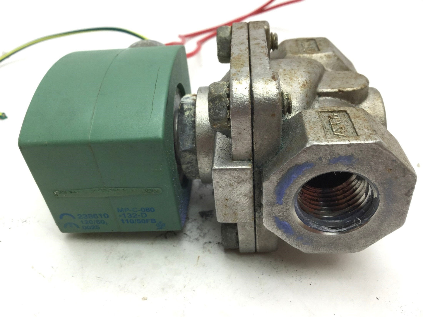 Used Asco 8210G87 Red Hat Solenoid Valve, Ports: 0.5" NPT, Voltage: 120VAC