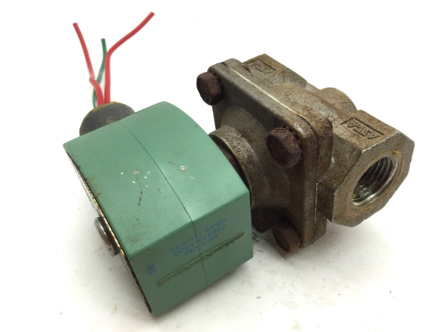 Used Asco 8210G87 Red Hat II Solenoid Valve, Ports: 0.5" NPT, Voltage: 120VAC, 17.1
