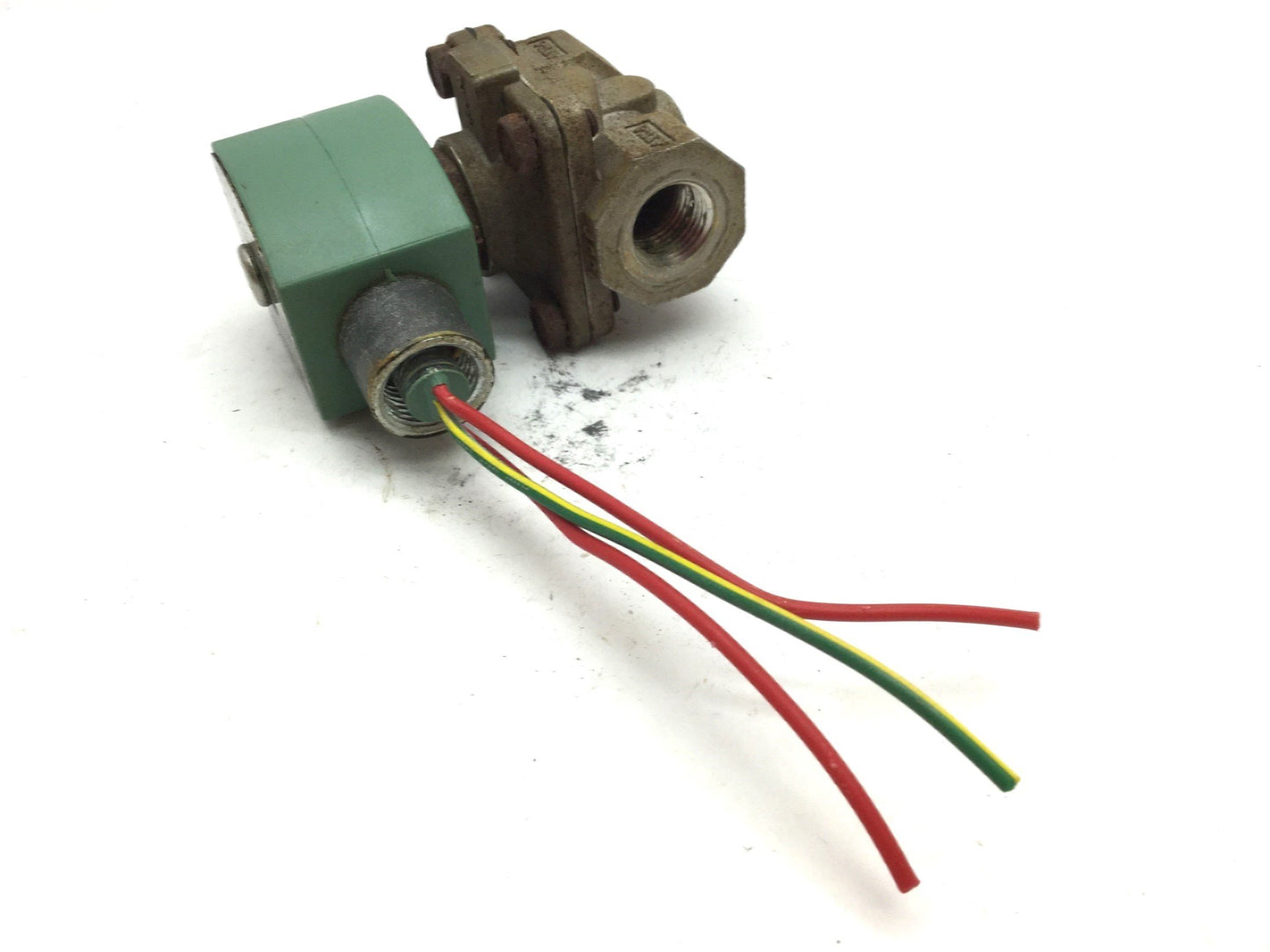 Used Asco 8210G87 Red Hat II Solenoid Valve, Ports: 0.5" NPT, Voltage: 120VAC, 17.1