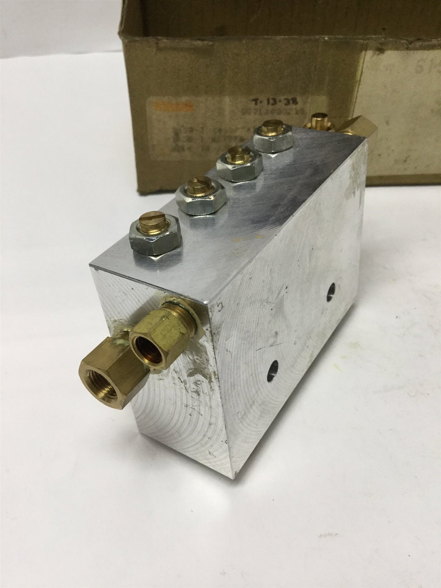 New – Open box Mazak G77LA000210 Lube Oil Mixing Valve Block CNC Machine Part 1A3D (0.01x.1x3)