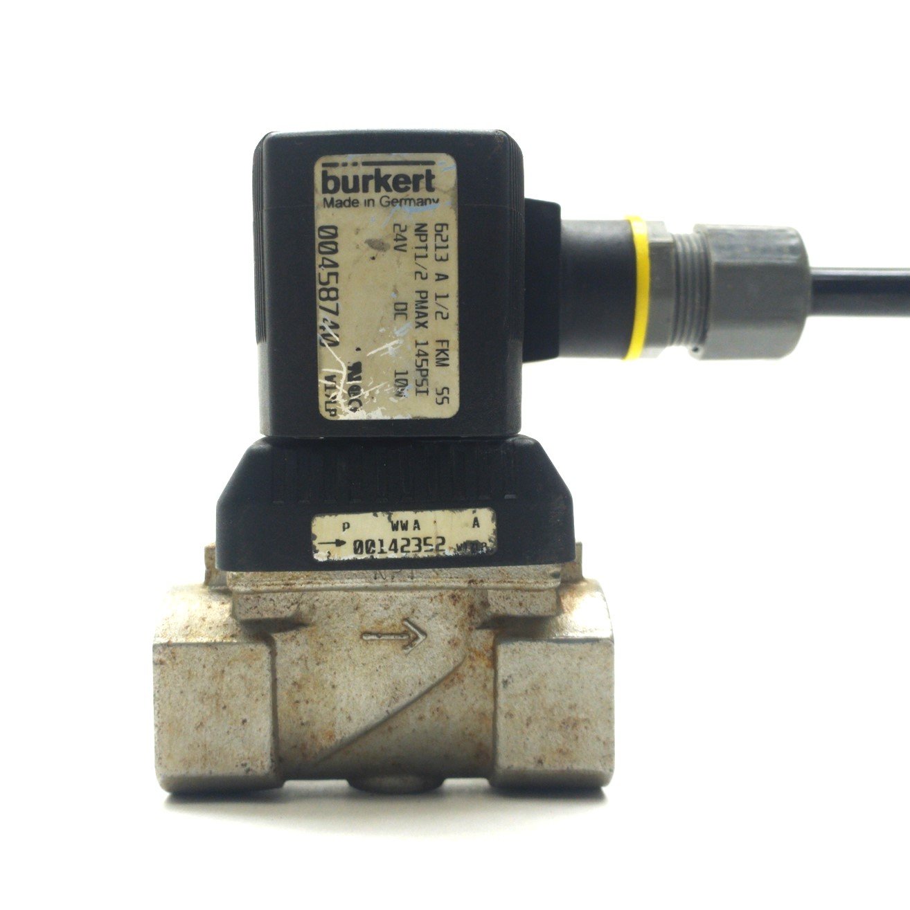 Used Burkert 6213 458740 W17LP Solenoid Valve, NC, 2-Way, 1/2"NPT, 145PSI, 24VDC