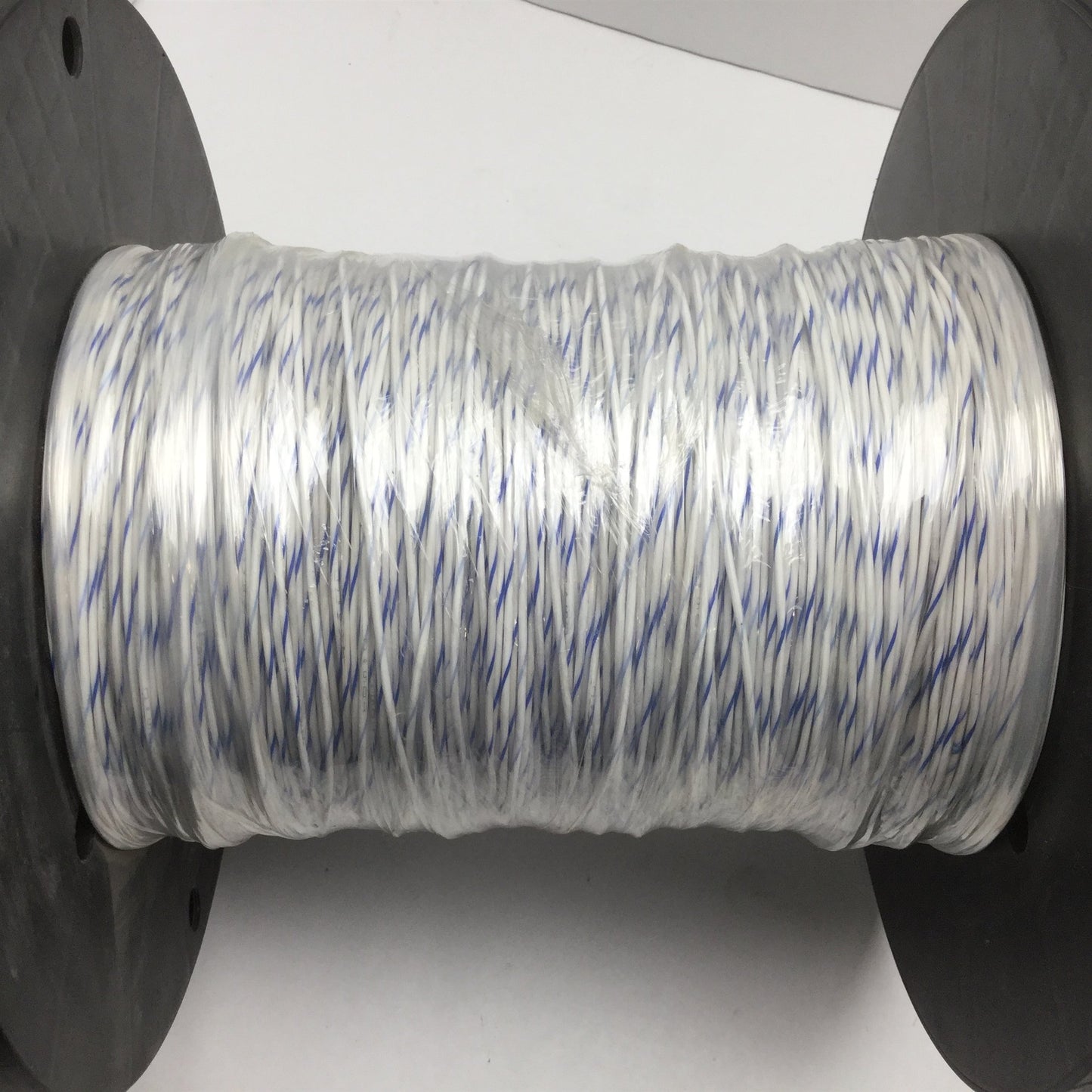 New Belden 83009 Silver Plated Copper Electrical Wire, 18AWG, 600V, Length: 983ft