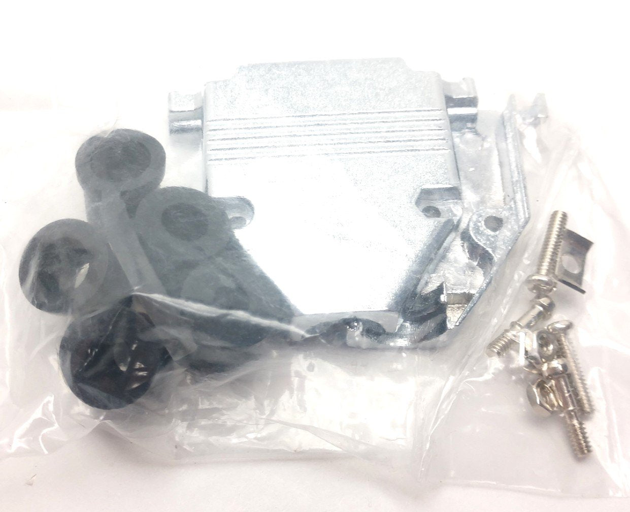 New Lot of 21 New Aim Cambridge-Cinch 40-9725HMG Hood, Clamp Type: D-Sub, Straight