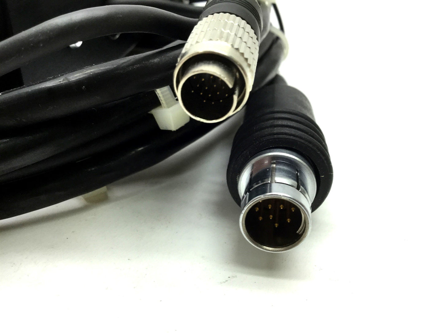 Used LMI SLS7000 Laser Triangulation Sensor System Wavelength: 675nm, Range: 1mm
