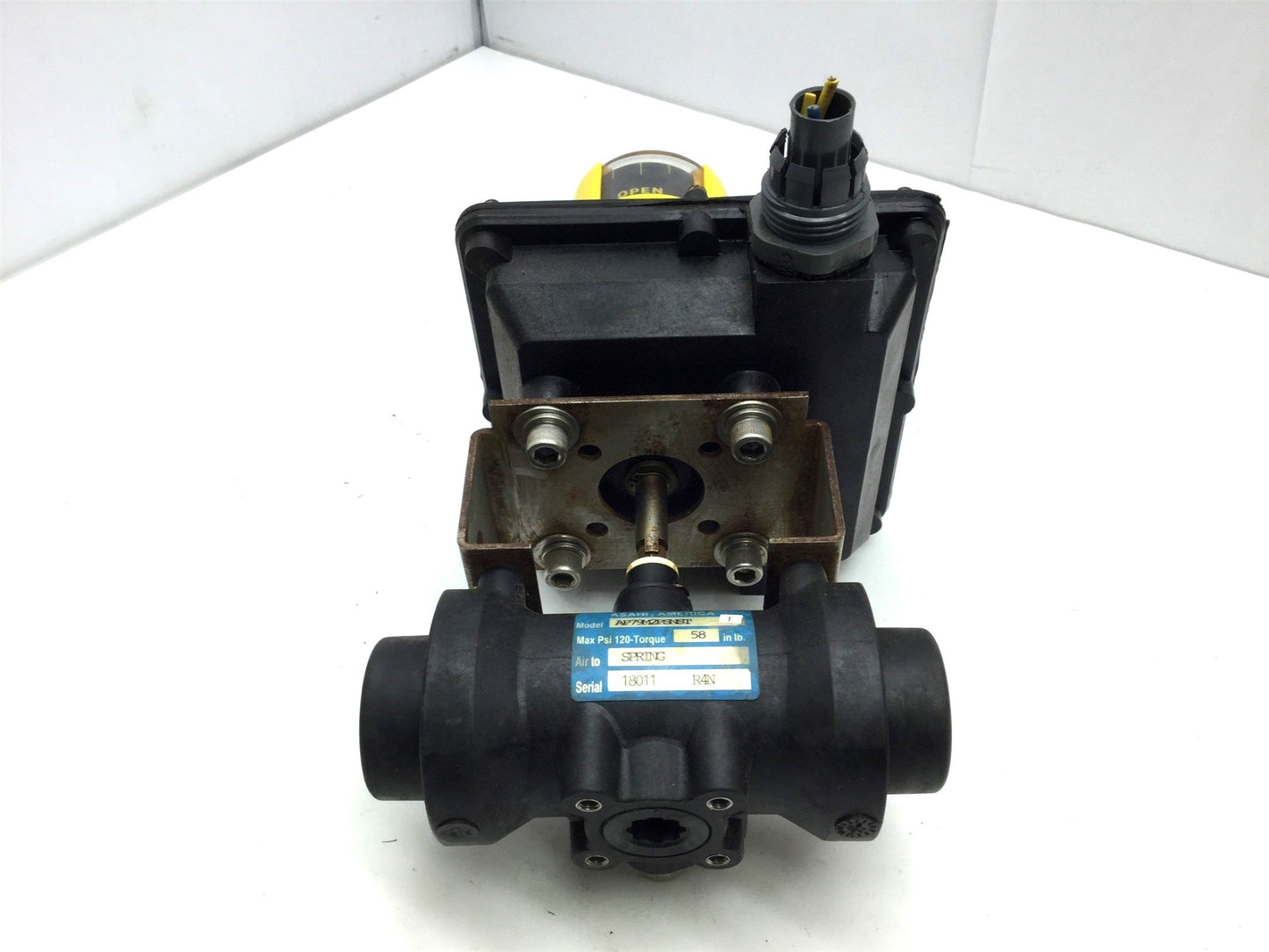 Used Asahi America AP79M2PSNST Plastic Pneumatic Actuator Spring Return Series 79P