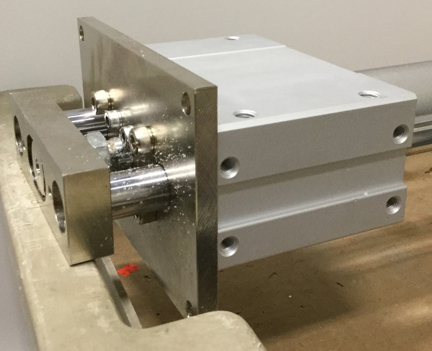 New – Open box SMC MGCLF50TN-500-R Guide Ball Bushing Bearing Cylinder 50mm Bore, 500mm NPT