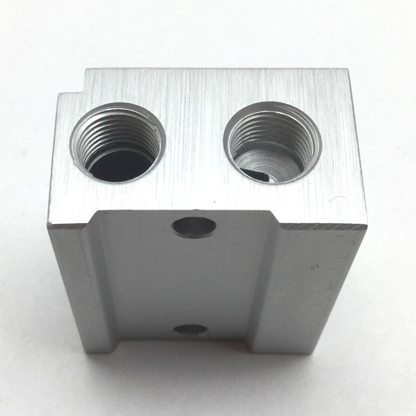 New Lot of 3 SMC VV4QD15-02M5 Manifold Block, 2-Stations, Ports: Rc 1/8 M5x0.8