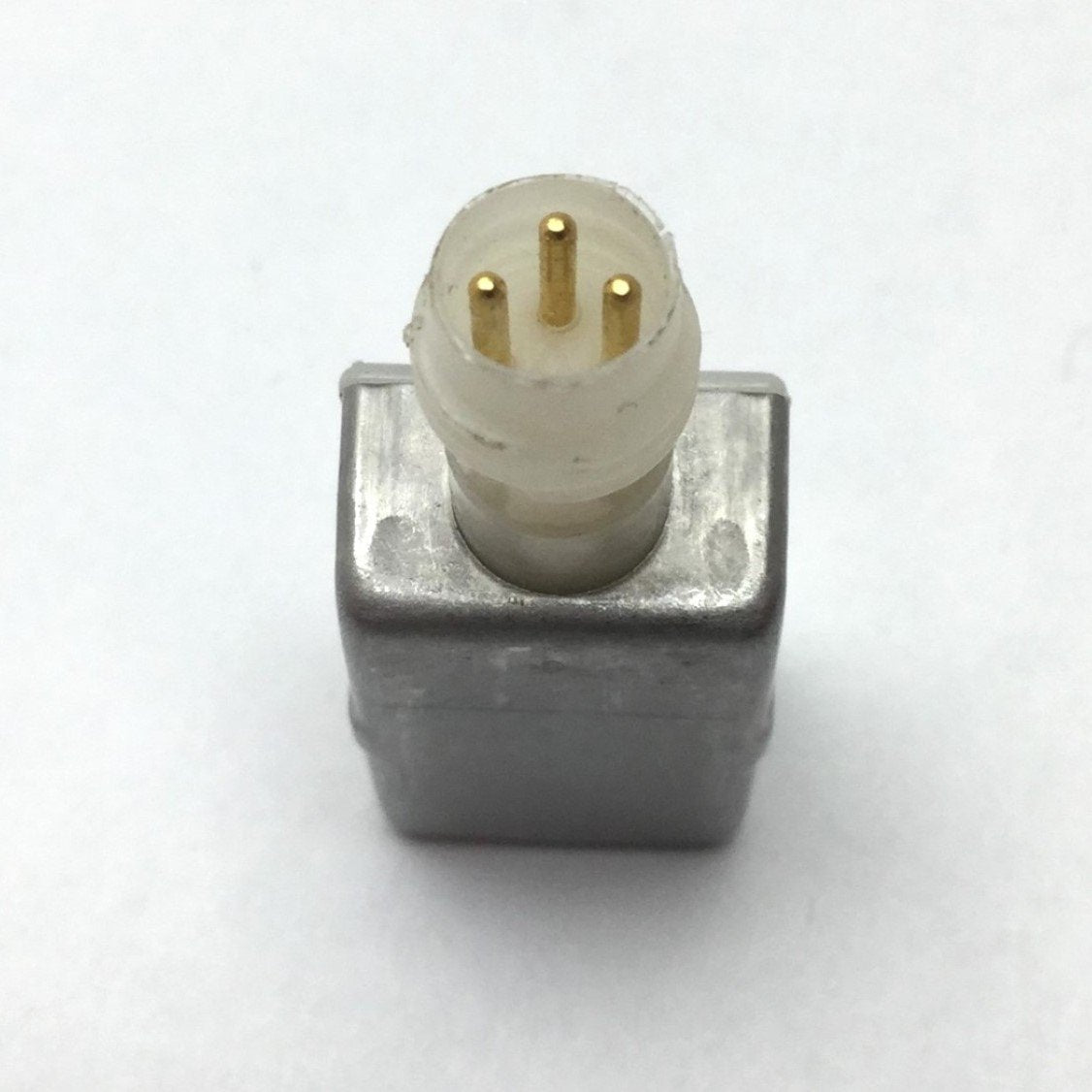 Used Robohand 851-400-332 Sensor, Voltage: 6-24V, Current: 0.5A, Watts: 12W, 3-Pin