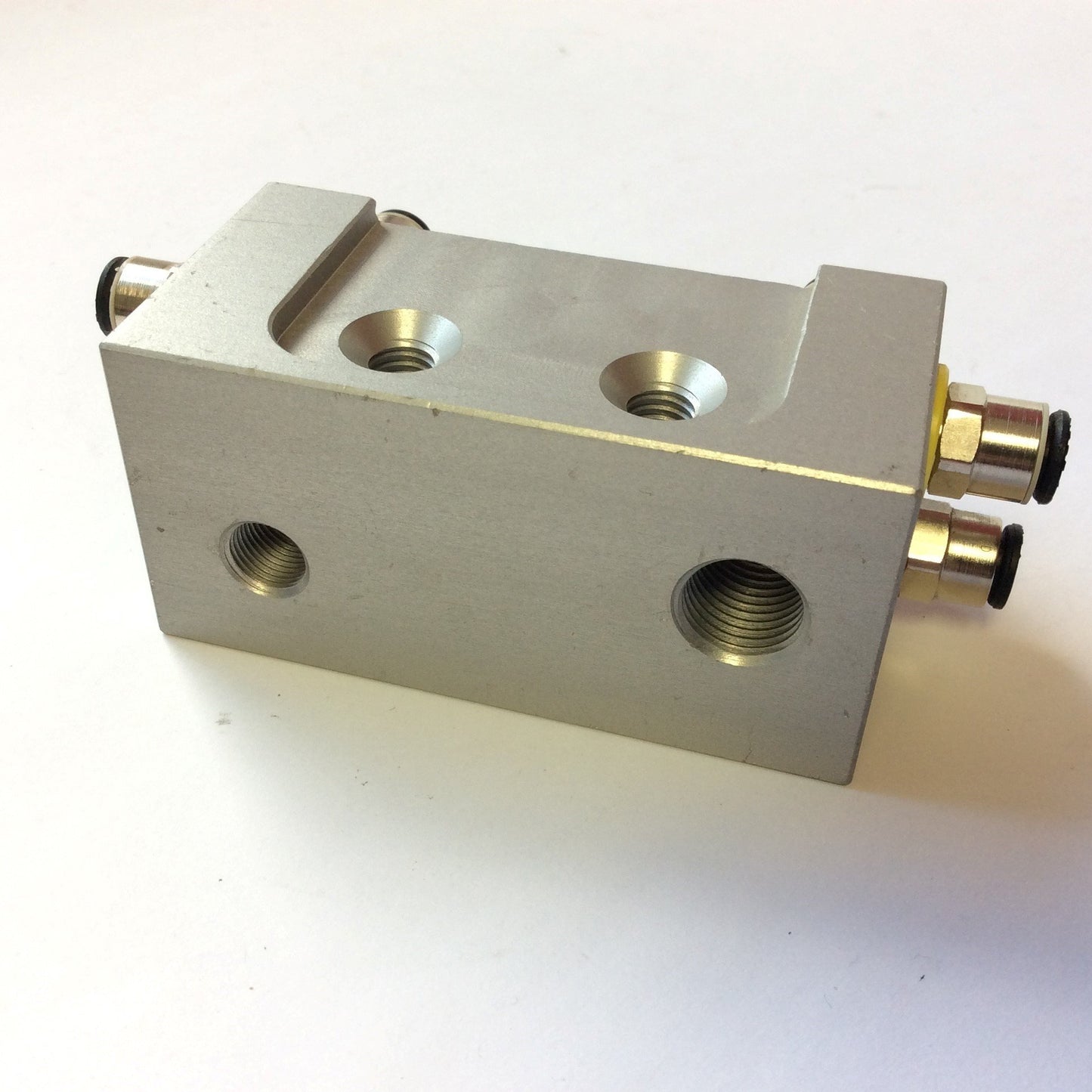 Used System 3R C296030 AJ09 Aluminum Connection Block PHP / PHPA, 80x40x39mm