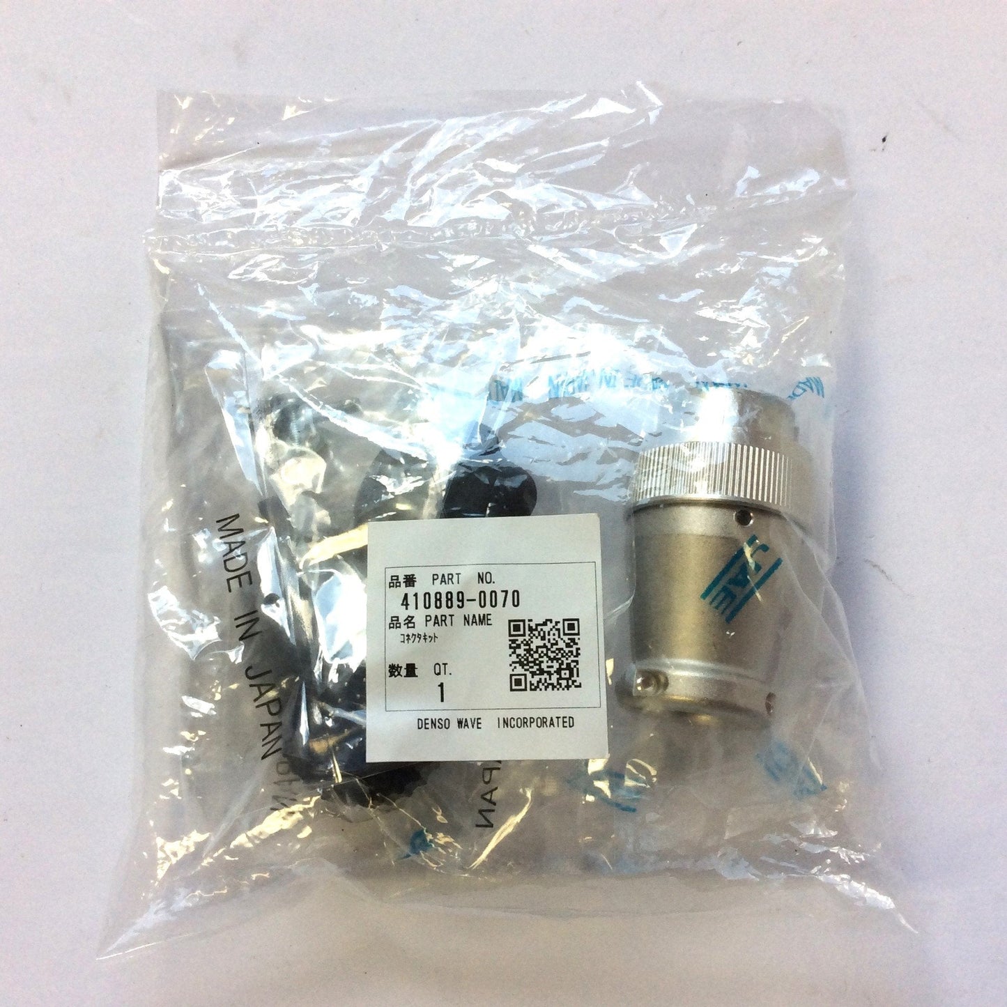 New Denso Wave Inc. 410889-0070 Connector Set, 410877-0170 & 410877-0420 Round Plug