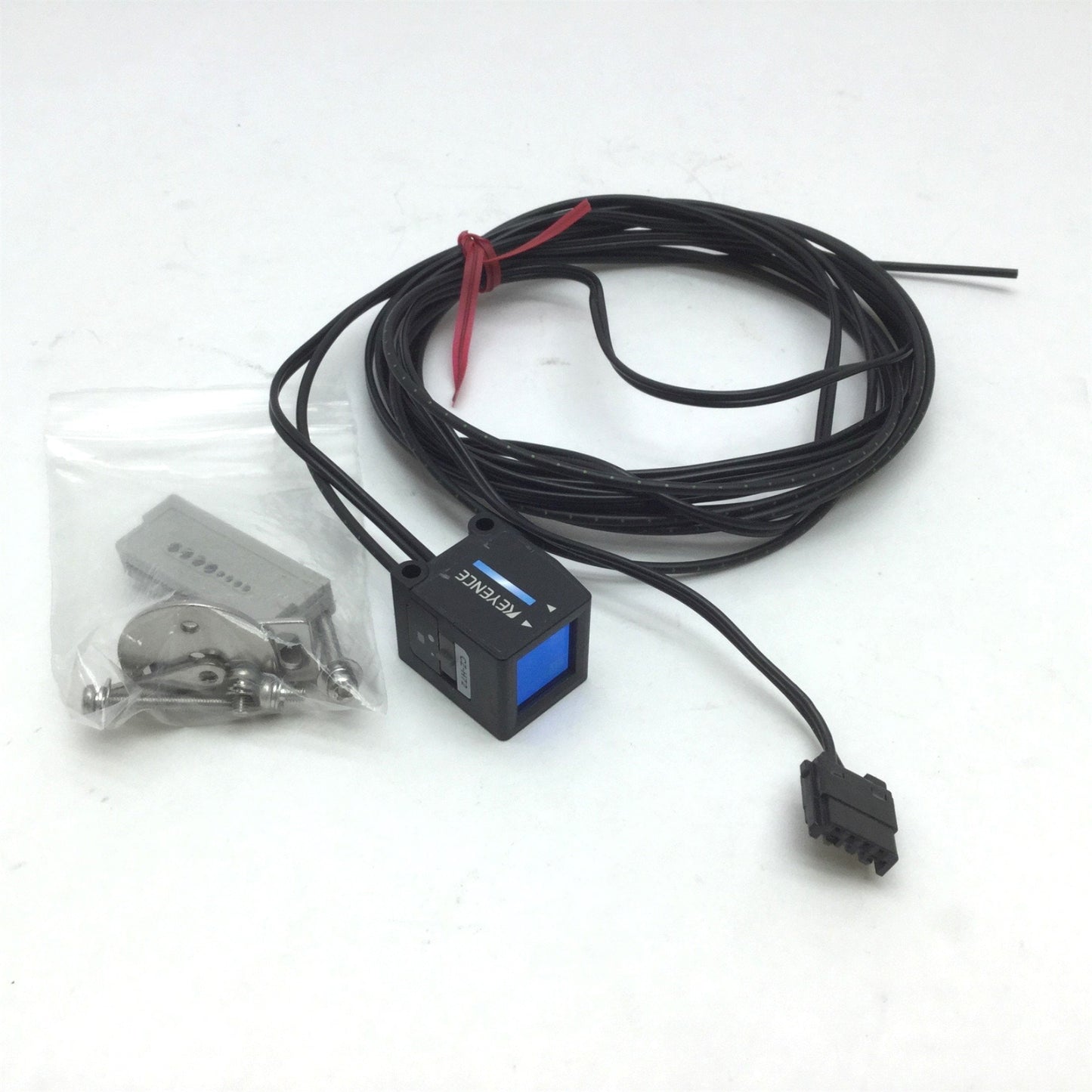 Used Keyence CA-H72 Reflective Sensor Head, Red Light, Detection Area: 15mm, Min: 3mm