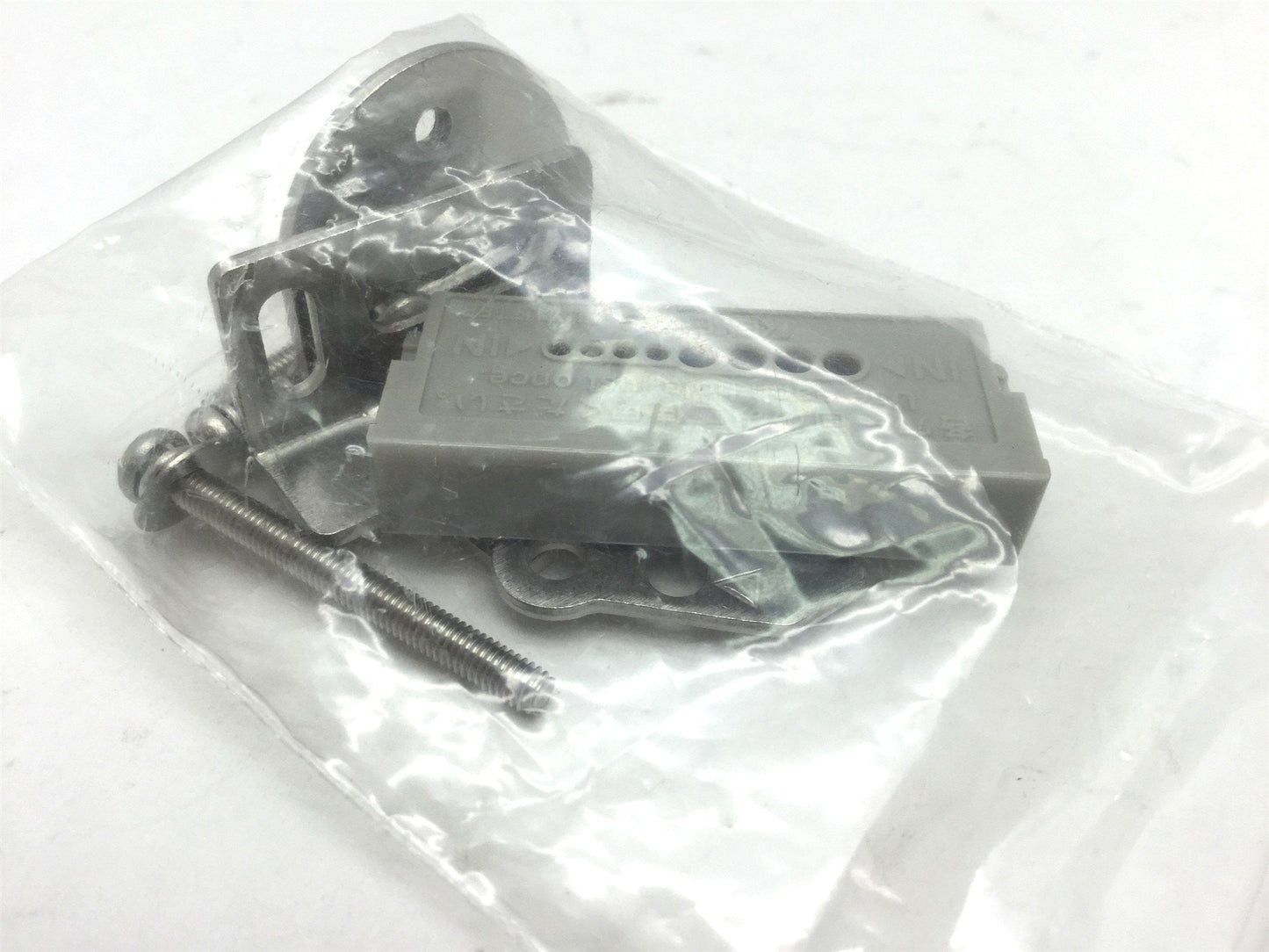 Used Keyence CA-H72 Reflective Sensor Head, Red Light, Detection Area: 15mm, Min: 3mm