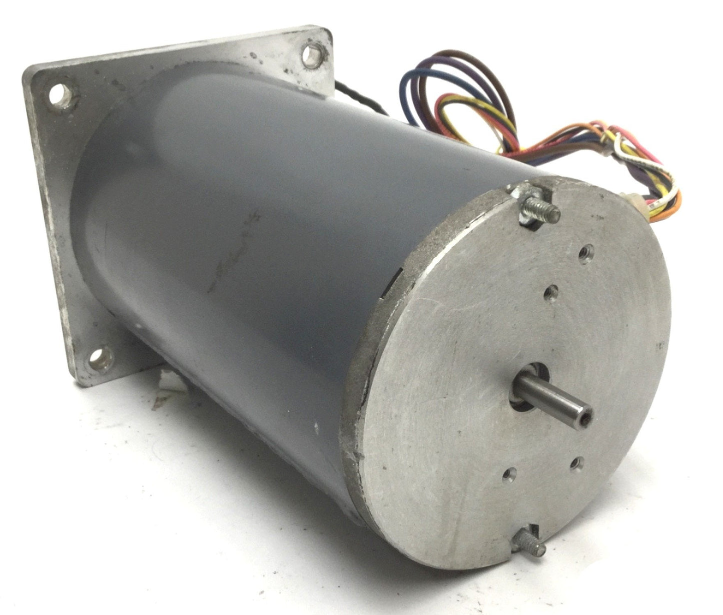 Used Reliance Electric 3633-3Y-C Brushless DC Servo Motor, 24VDC 32.4oz-in Torque