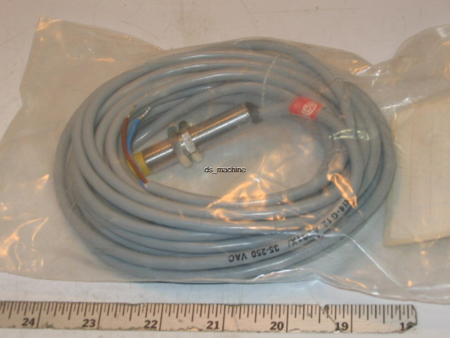 New Turck Ni4-G12-AZ31X 7M Threaded Proximity Switch