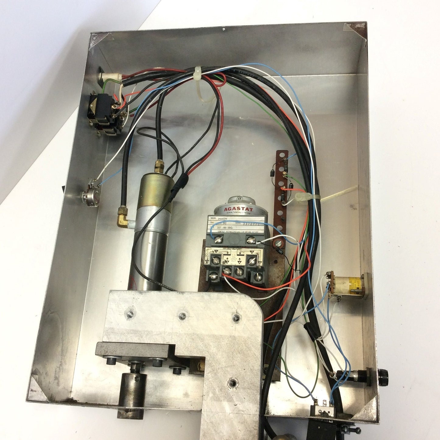 For parts or not working Pneumatic Arbor Press *For Parts* 2