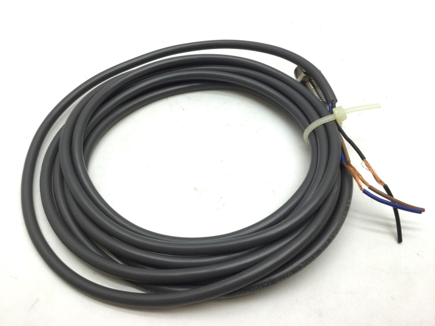 New Omron E2E-X1R5E1 Proximity Switch Sensor M8 Cable 2m 12-24VDC NPN