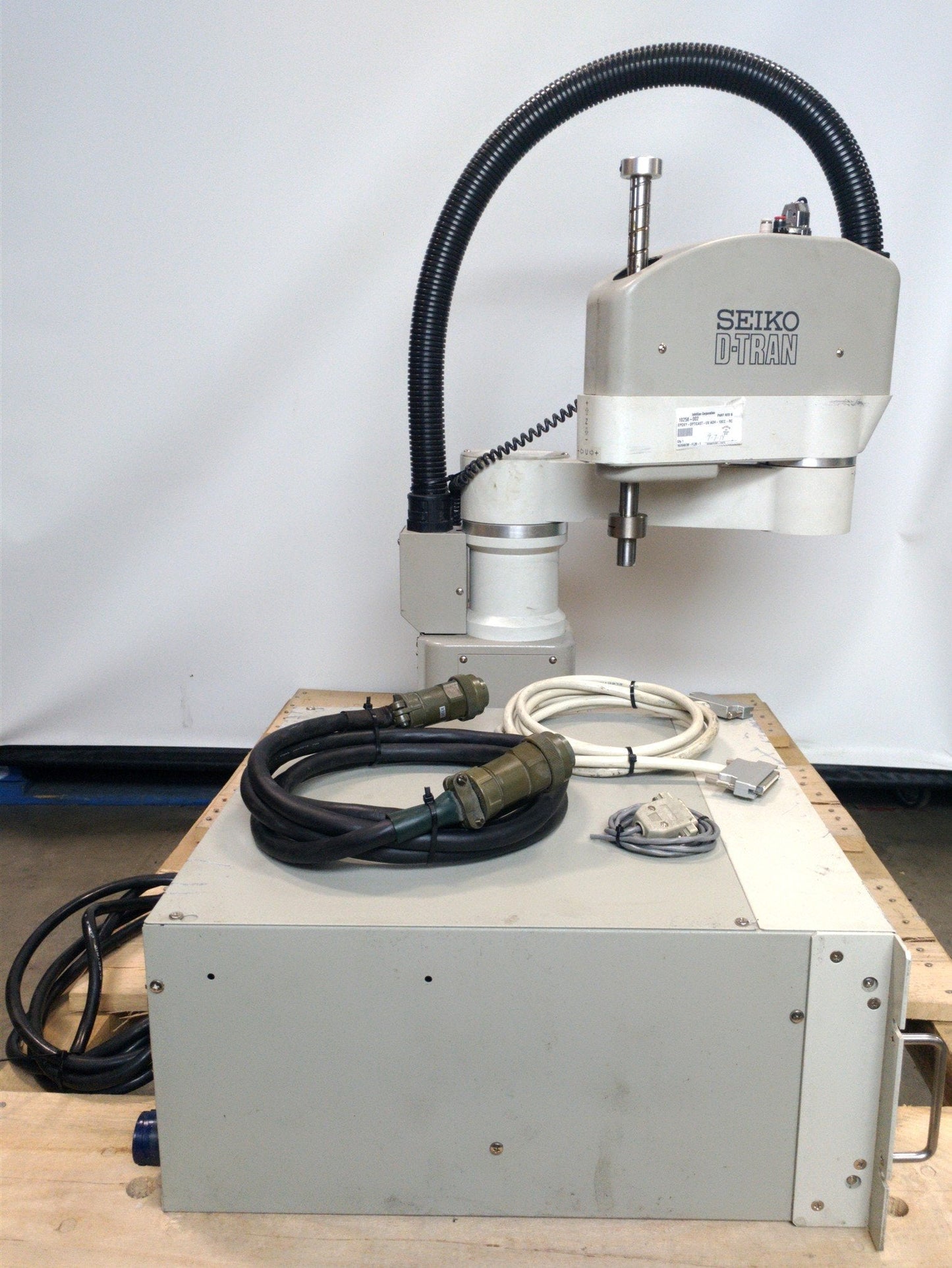 Used SEIKO TT8550 D-TRAN SCARA Robot Arm & SC-310 Controller 4-Axis 550mm Arm w/Cable