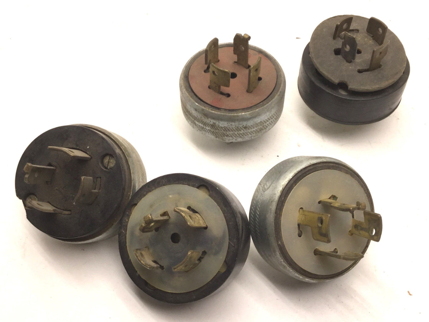 Used Lot of 5 Miscellaneous Turn & Pull Plugs, Male, 20A 250V / 600VAC 10A