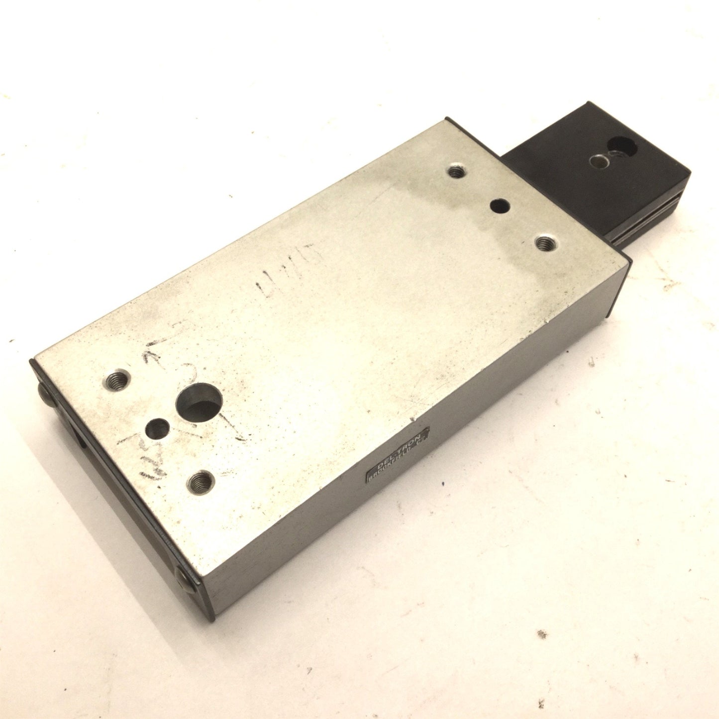 Used Deltron 5" x 2-5/8" Ball Bearing Stage Travel: 3.5", Width: 2-5/8", Length: 5"