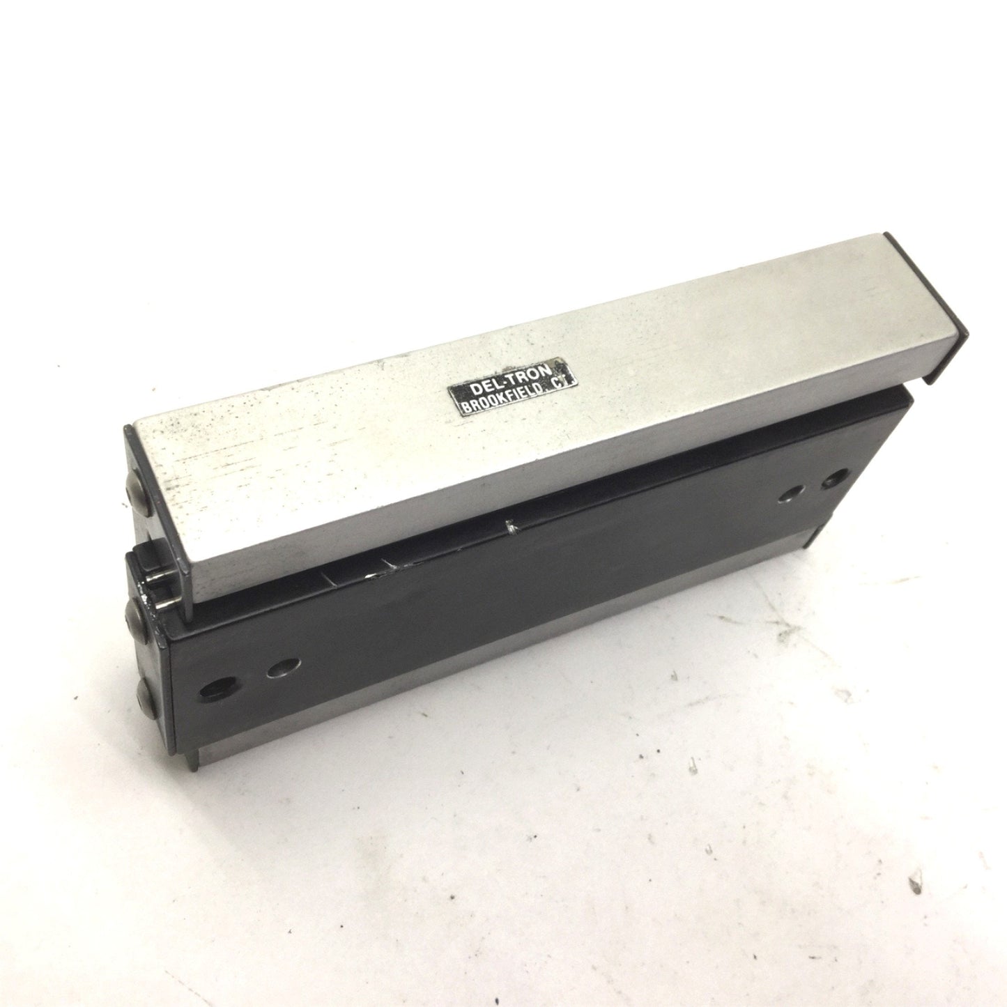 Used Deltron 5" x 2-5/8" Ball Bearing Stage Travel: 3.5", Width: 2-5/8", Length: 5"