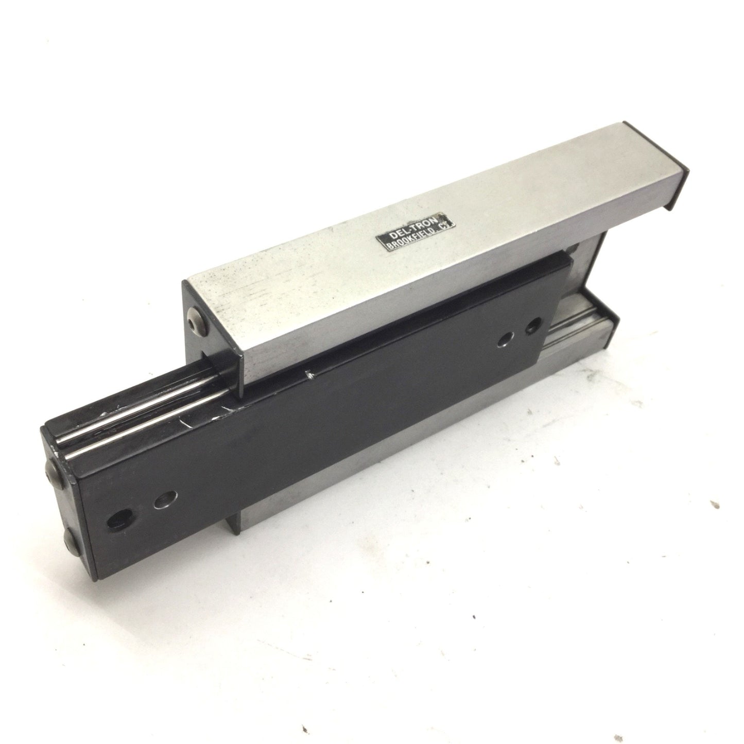 Used Deltron 5" x 2-5/8" Ball Bearing Stage Travel: 3.5", Width: 2-5/8", Length: 5"