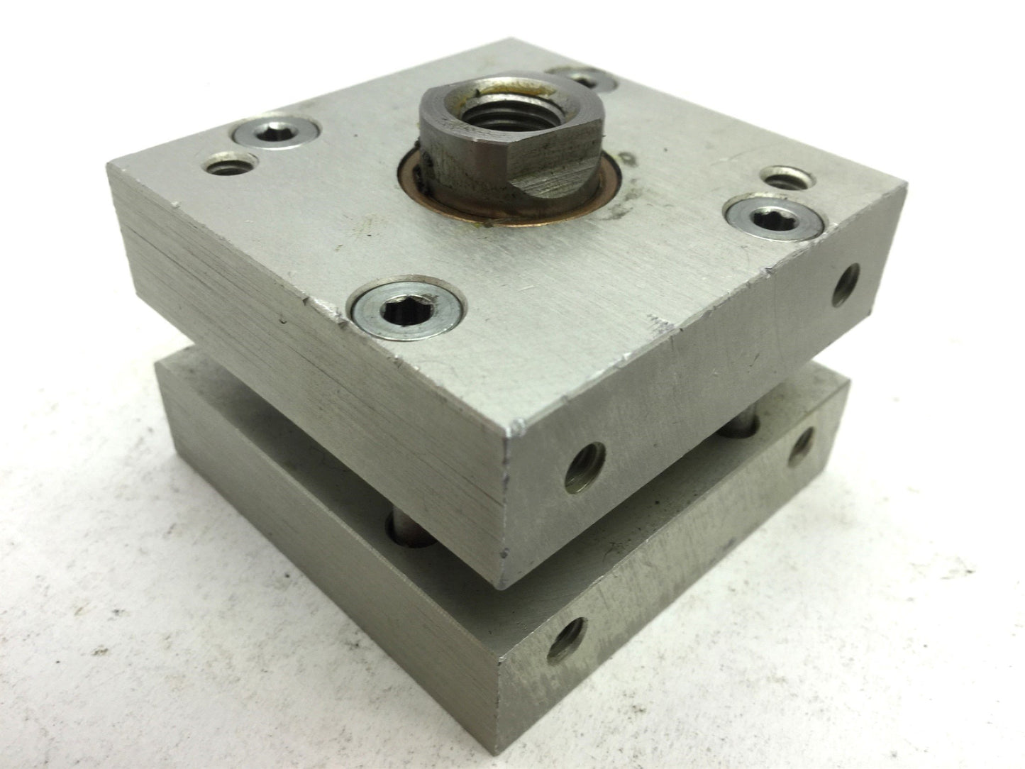 Used Bimba FS-170.125 Flat-1 Pneumatic Cylinder Bore: 1-1/2" Stroke: 0.125" 150 Psi
