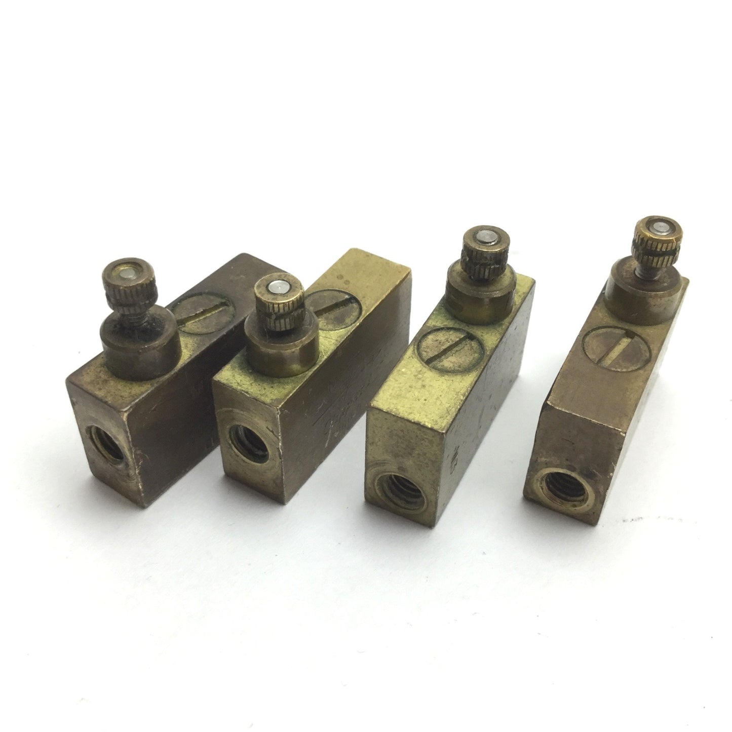 Used Lot of 4 Clippard MFC-2 Flow Control Valve, Ports: 10-32, Pressure: 300psi Max