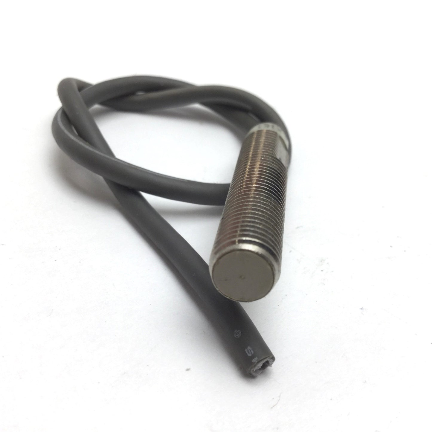 New Omron TL-X1E1 Proximity Switch, 10-40 VDC, 200mA Max, Barrel: M8 x 1.0