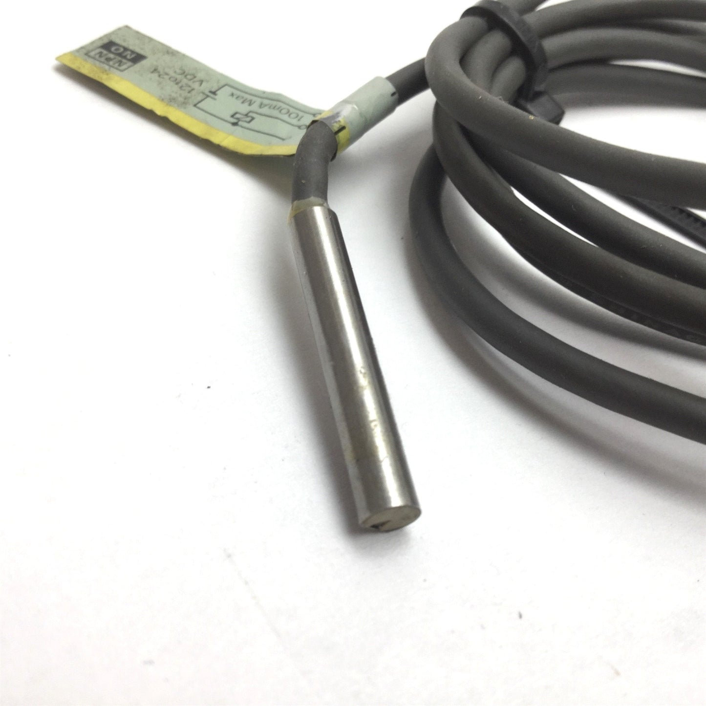Used Omron E2E-CR8C1 Inductive Proximity Sensor, Range 0.8mm, NPN-NO, 10-30V