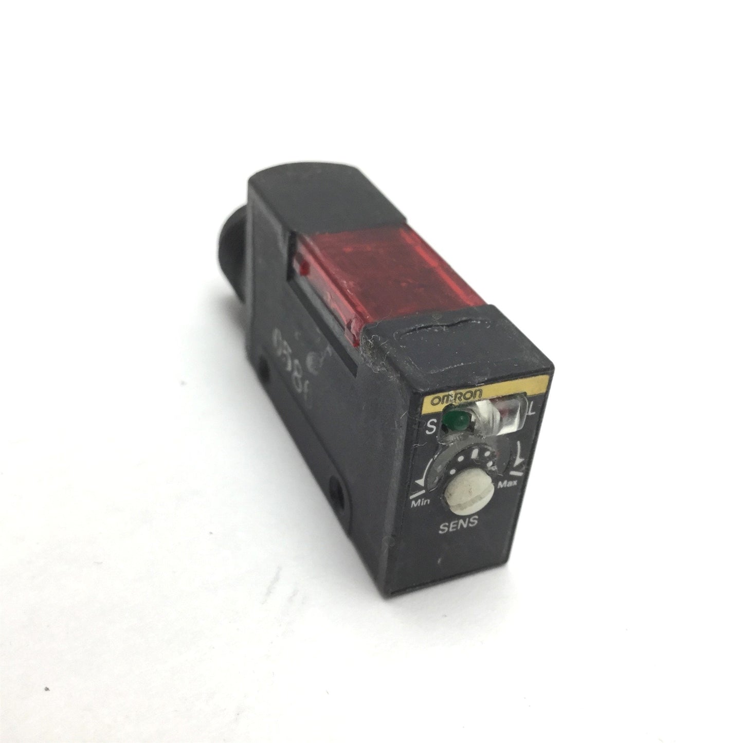 Used Omron E3S-AD68 Photoelectric Reflective Sensor, Range: 100mm, Supply: 10-30VDC