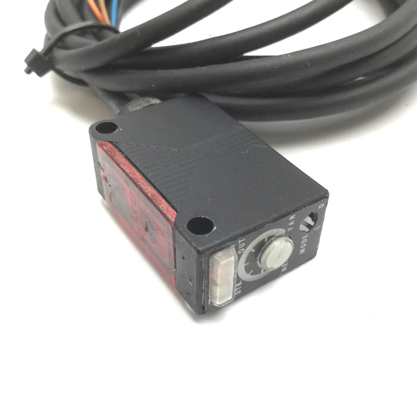 Used Sunx EQ-22 Reflective Photoelectric Sensor, Adjustable Range: 20-40mm, 12-24VDC
