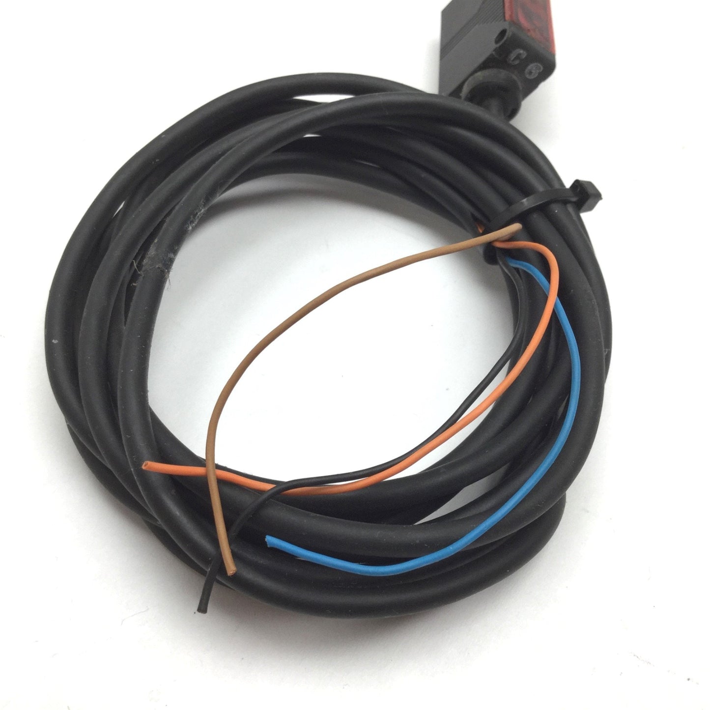 Used Sunx EQ-22 Reflective Photoelectric Sensor, Adjustable Range: 20-40mm, 12-24VDC
