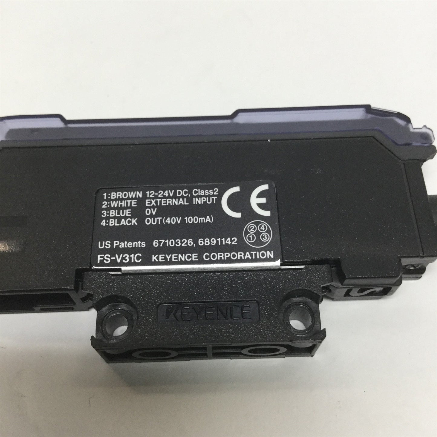 Used Keyence FS-V31C Fiber Optic Sensor Amplifier, 33æs, NPN, M8 Connector, 12-24VDC