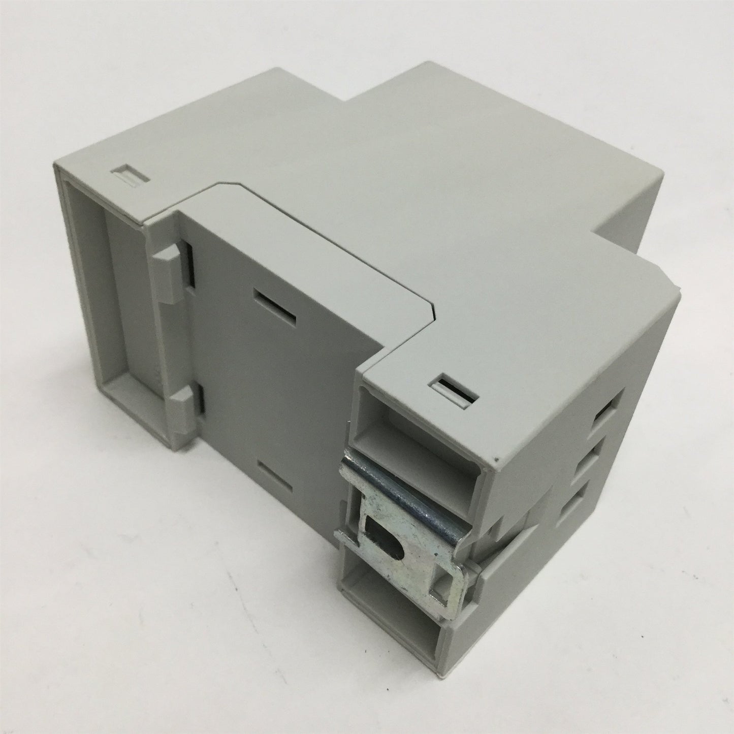 Used Phoenix Contact SD-US/SC/LA/GY 2963860 DIN Mount Power Outlet Socket 120VAC 15A