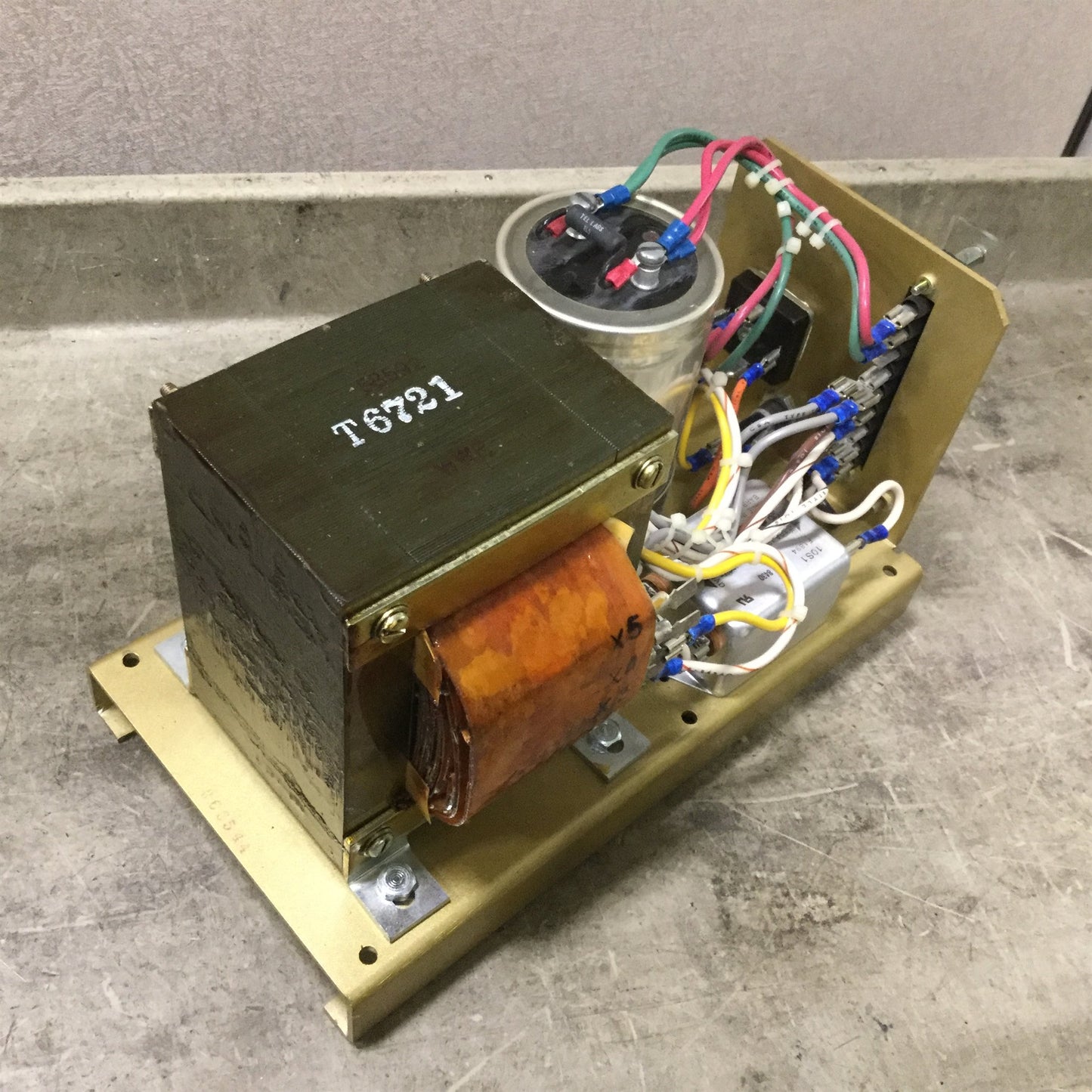 Used Superior Electric PSD048B Power Supply, 115/230VAC 4.4/2.2A 50/60Hz