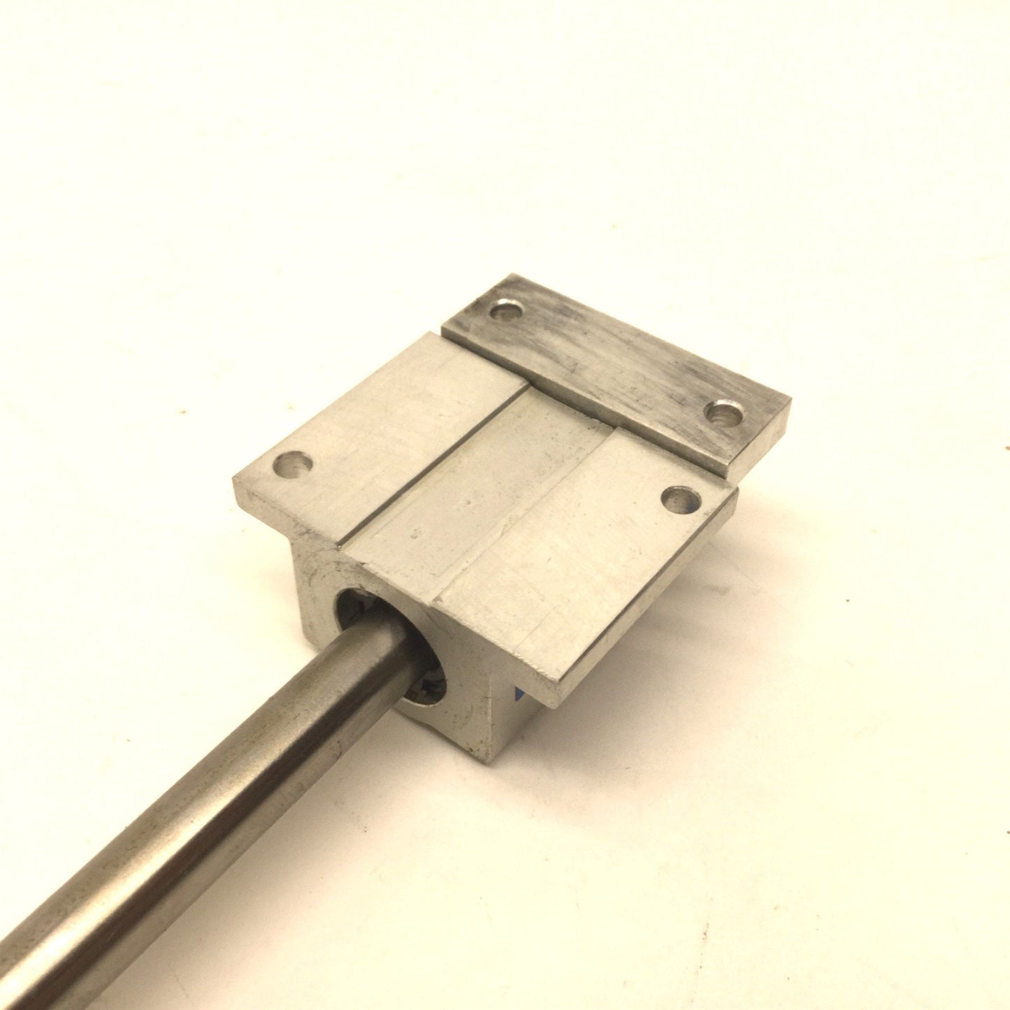 Used Thomson SPB 6 Super Pillow Block w/Rod Length: 16-1/2" x 3/8" Travel: 15-3/8"